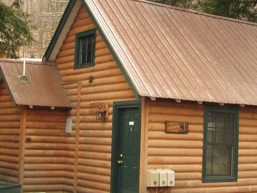 Pine Knoll Hotel Lakeside Lodge & Cabin Old Forge Oda fotoğraf