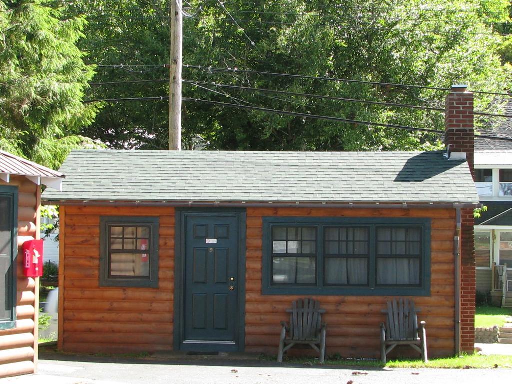 Pine Knoll Hotel Lakeside Lodge & Cabin Old Forge Oda fotoğraf