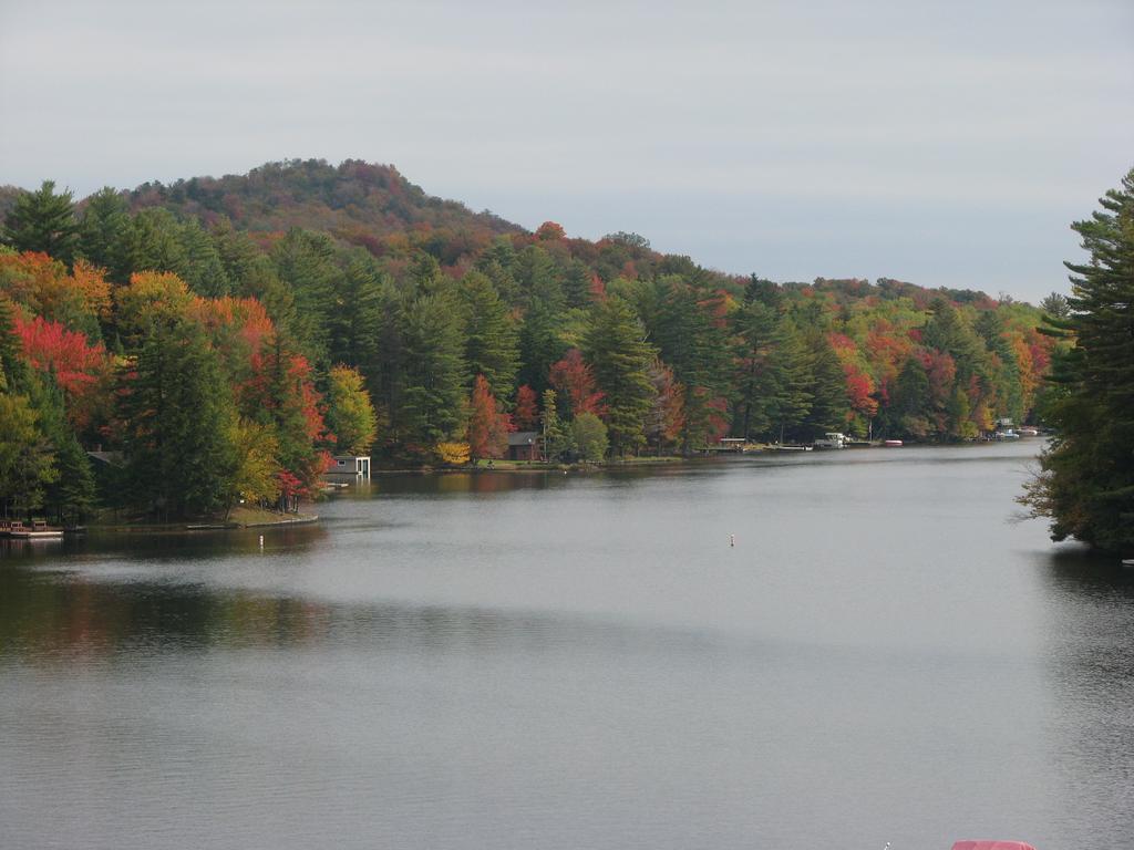 Pine Knoll Hotel Lakeside Lodge & Cabin Old Forge Oda fotoğraf