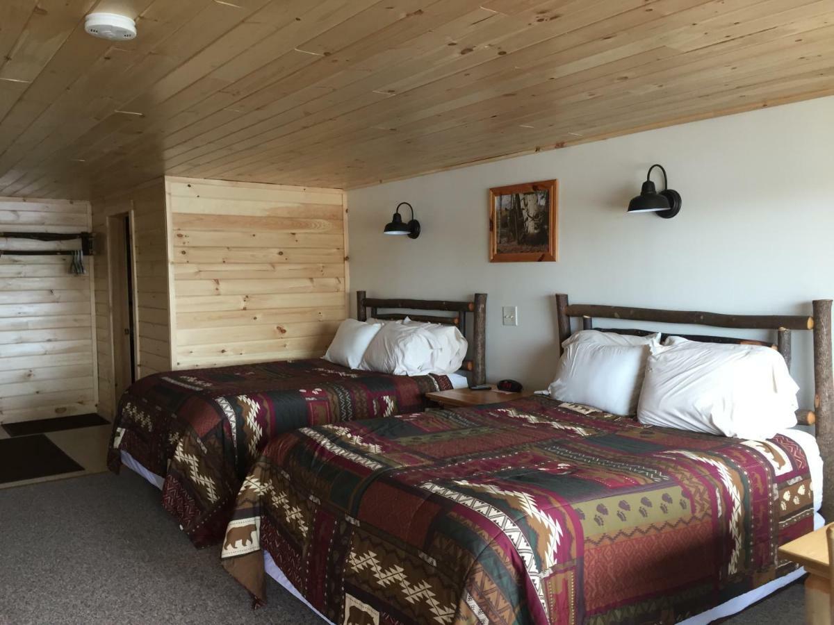 Pine Knoll Hotel Lakeside Lodge & Cabin Old Forge Dış mekan fotoğraf
